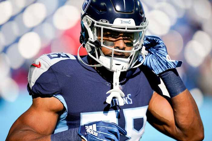Tennessee Titans cornerback Buster Skrine (38) warms before facing the Jaguars at Nissan Stadium Sunday, Dec. 12, 2021 in Nashville, Tenn.